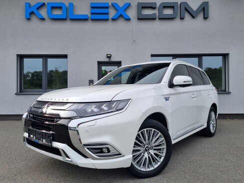 Mitsubishi Outlander SUV / Terénní 2,4 l 165 kw