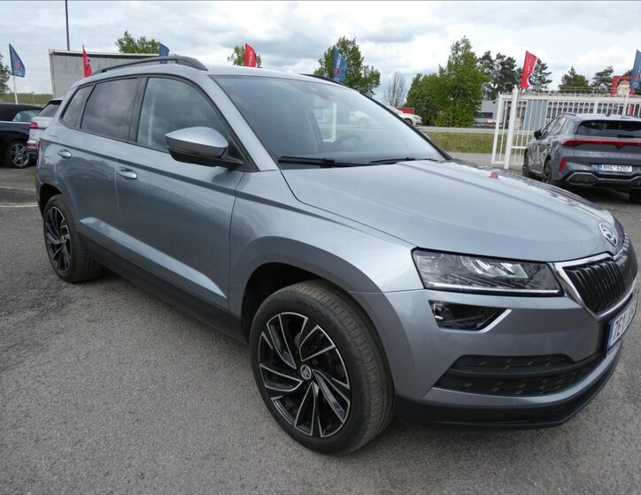 Škoda Karoq SUV / Terénní 2,0 l 110 kw