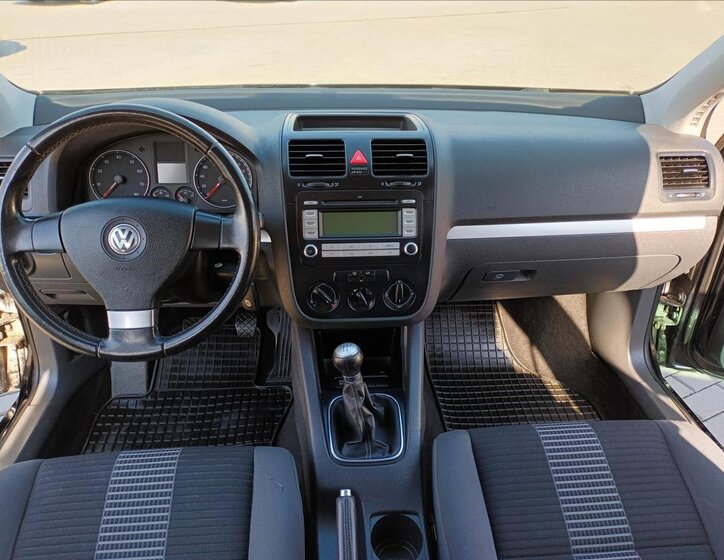 Volkswagen Golf Hatchback 1,4 l 59 kw