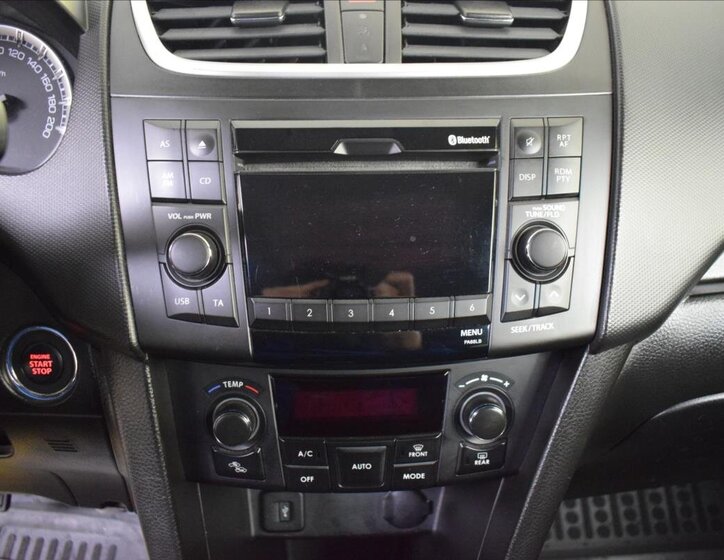 Suzuki Swift Hatchback 1,2 l 69 kw