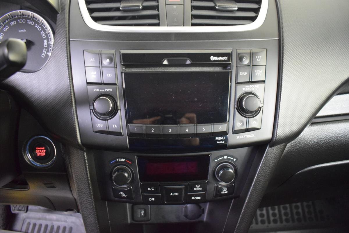 Suzuki Swift Hatchback 1,2 l 69 kw