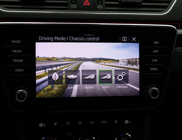 Škoda Superb Liftback 2,0 l 110 kw