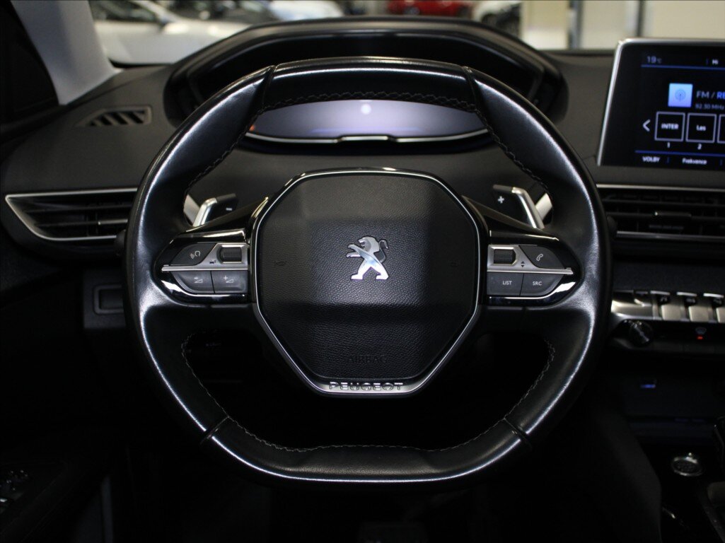 Peugeot 3008 SUV / Terénní 1,2 l 96 kw