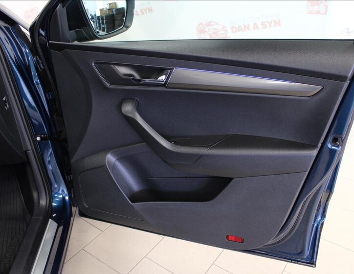 Škoda Karoq SUV / Terénní 1,5 l 110 kw