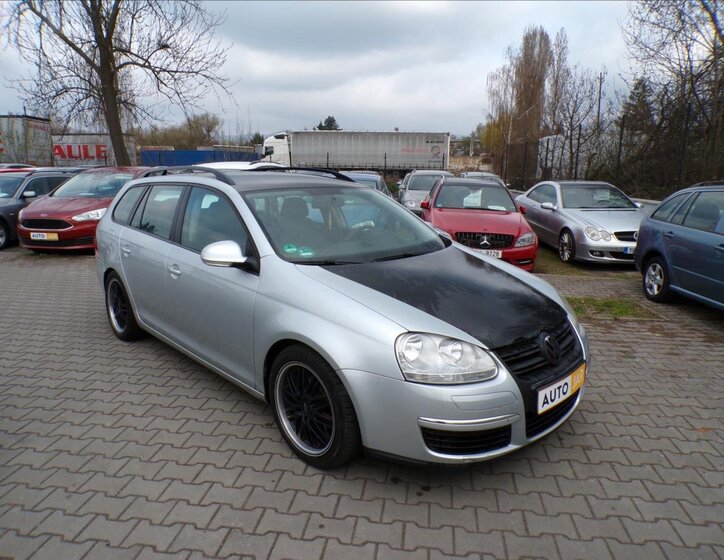 Volkswagen Golf Kombi 1,9 l 77 kw