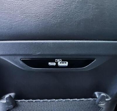 Chrysler Pacifica 35