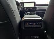 Toyota Land Cruiser 13