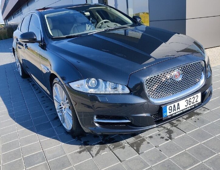 Jaguar XJ Sedan / Limuzína 0,0 0
