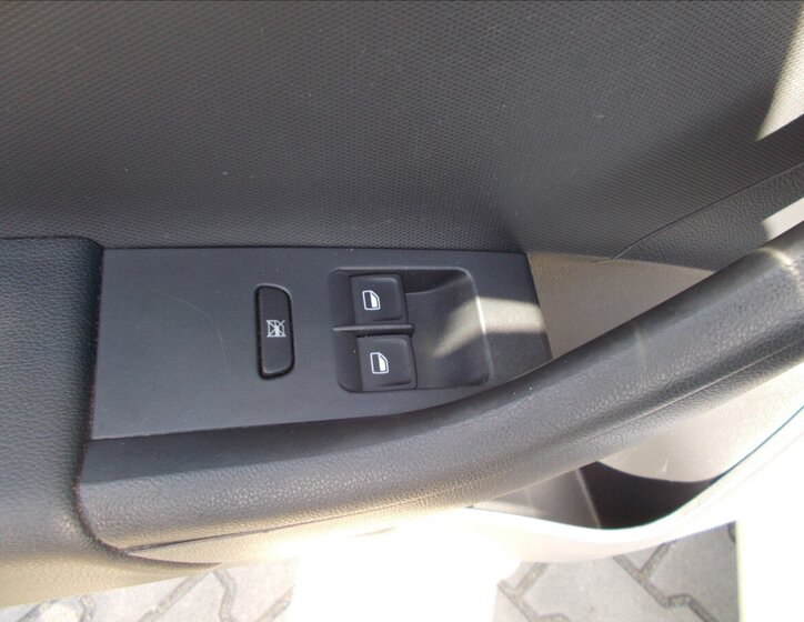 Škoda Rapid Sedan / Limuzína 1,6 l 77 kw