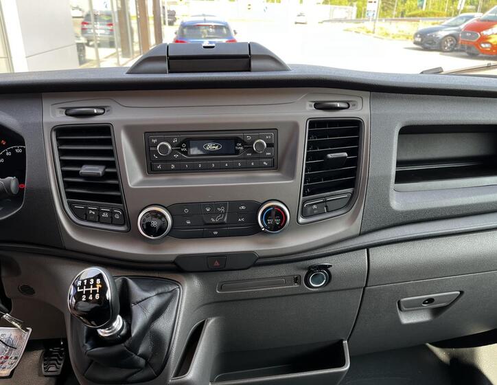 Ford Transit 18
