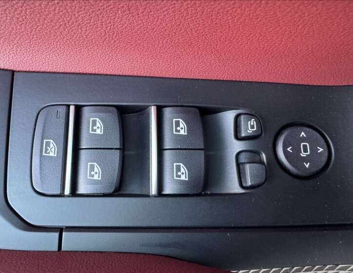 BMW X6 Sedan / Limuzína 3,0 l 210 kw