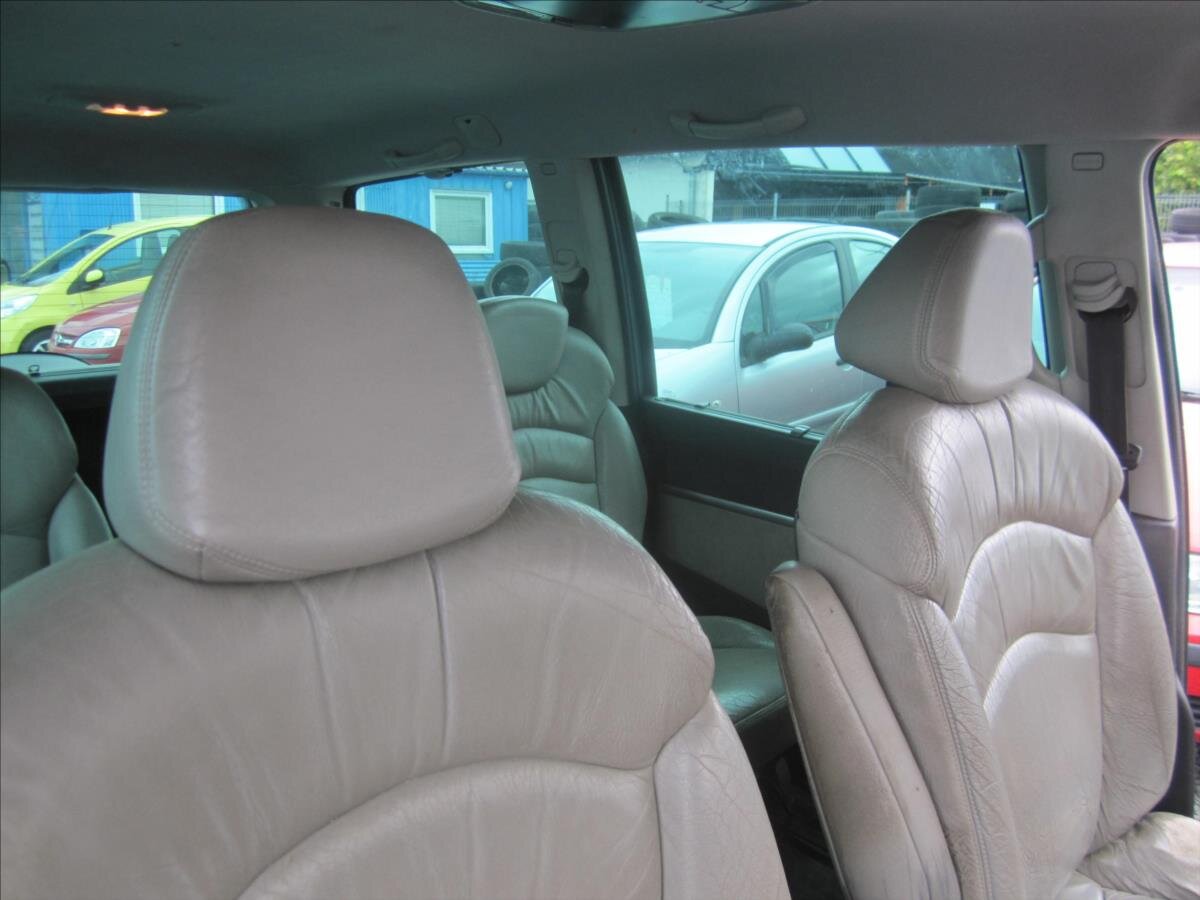 Peugeot 807 Kombi 2,2 l 94 kw