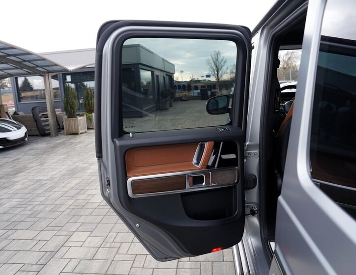 Mercedes-Benz Třídy G SUV / Terénní 4,0 l 368 kw