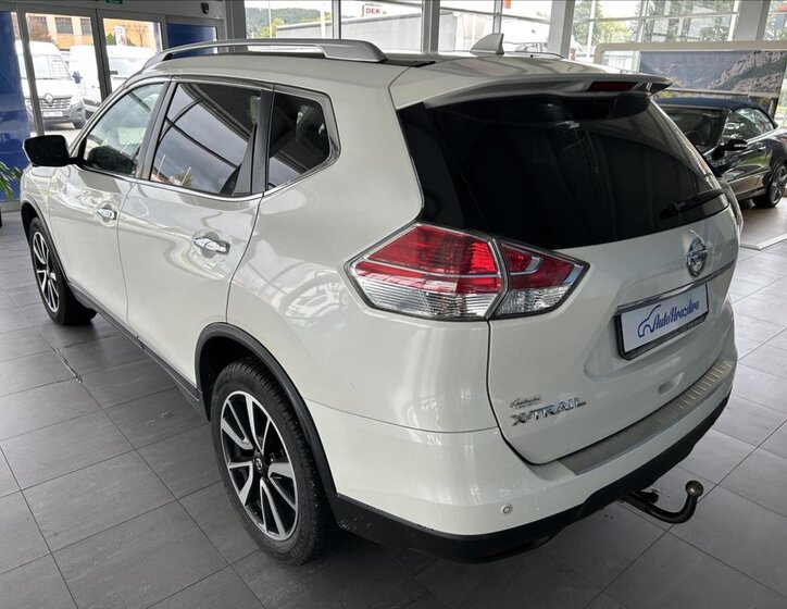 Nissan X-Trail SUV / Terénní 2,0 l 130 kw