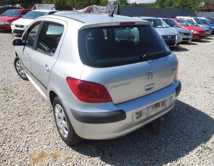 Peugeot 307 4