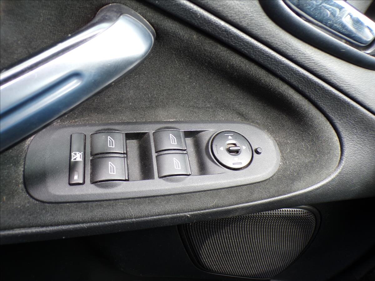 Ford S-MAX Kombi 2,0 l 103 kw