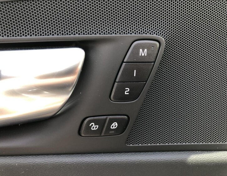 Volvo XC60 Kombi 2,0 l 145 kw