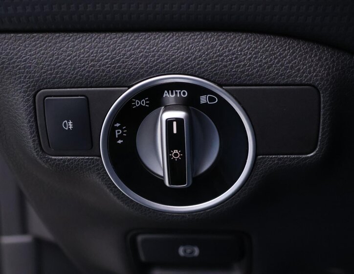 Mercedes-Benz Třídy A Hatchback 1,8 l 80 kw