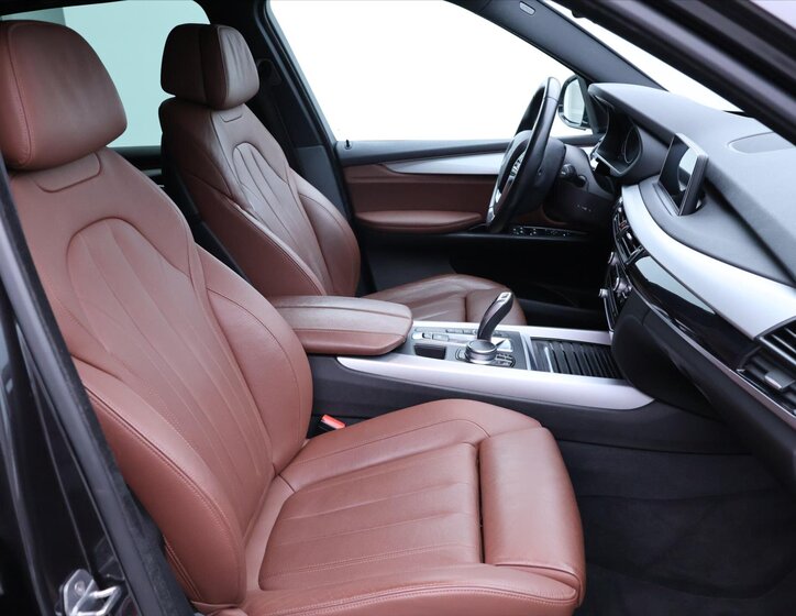 BMW X5 SUV 3,0 l 230 kw