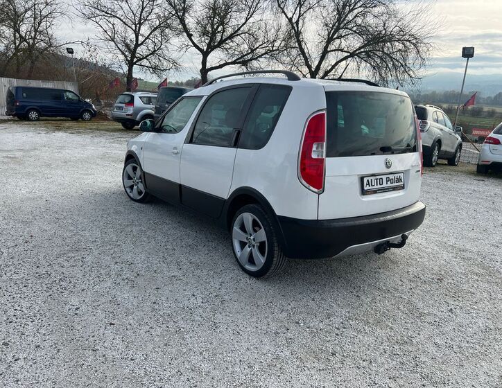 Škoda Roomster 8