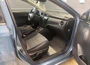 Toyota Auris 22