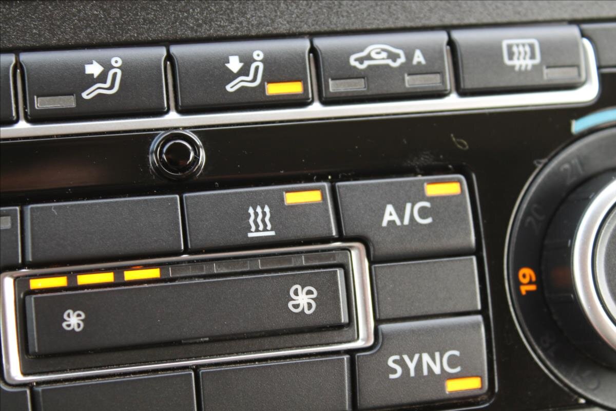 Volkswagen Caddy Kombi 2,0 l 103 kw