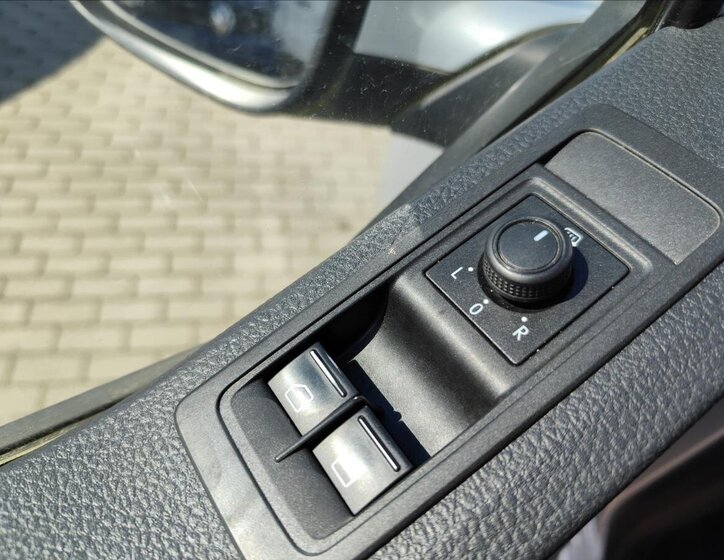 Volkswagen Transporter Kombi 2,0 l 110 kw