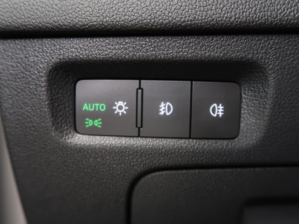 Škoda Octavia Sedan / Limuzína 2,0 l 85 kw