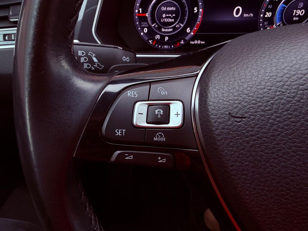 Volkswagen Tiguan SUV / Terénní 2,0 l 110 kw