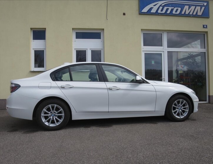 BMW Řada 3 Sedan 2,0 l 85 kw