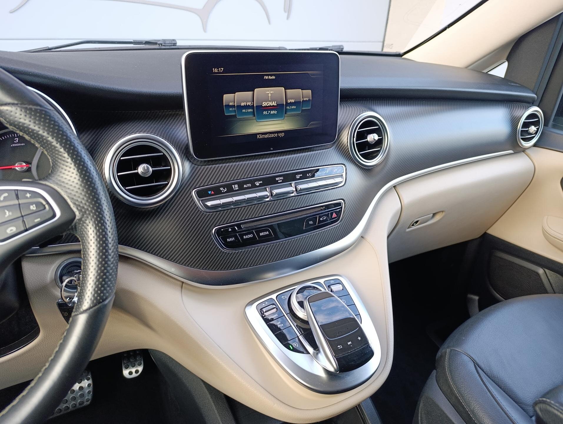 Mercedes-Benz Třídy V Kombi 2,1 l 140 kw