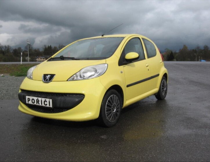 Peugeot 107 Hatchback 998,0 50 kw