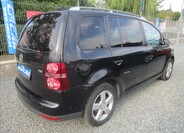 Volkswagen Touran 4