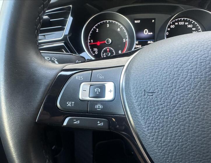 Volkswagen Touran 19