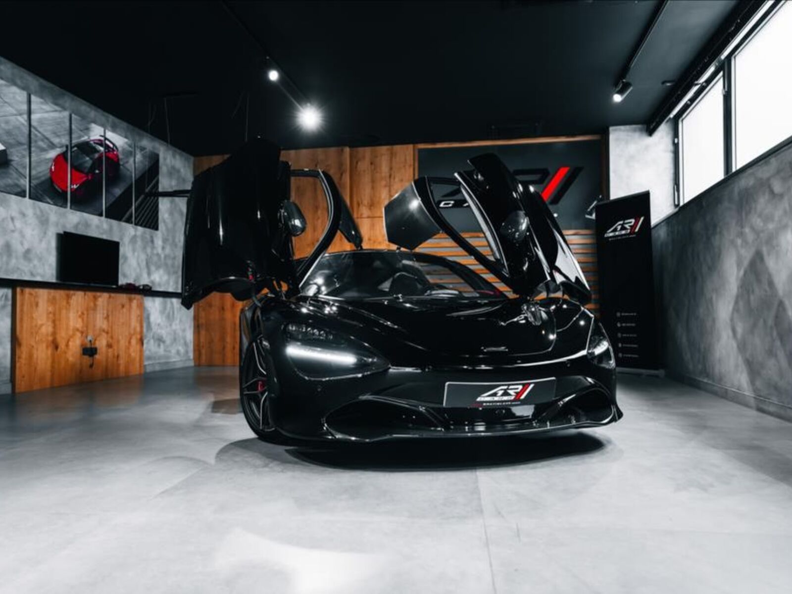 McLaren 720S 17