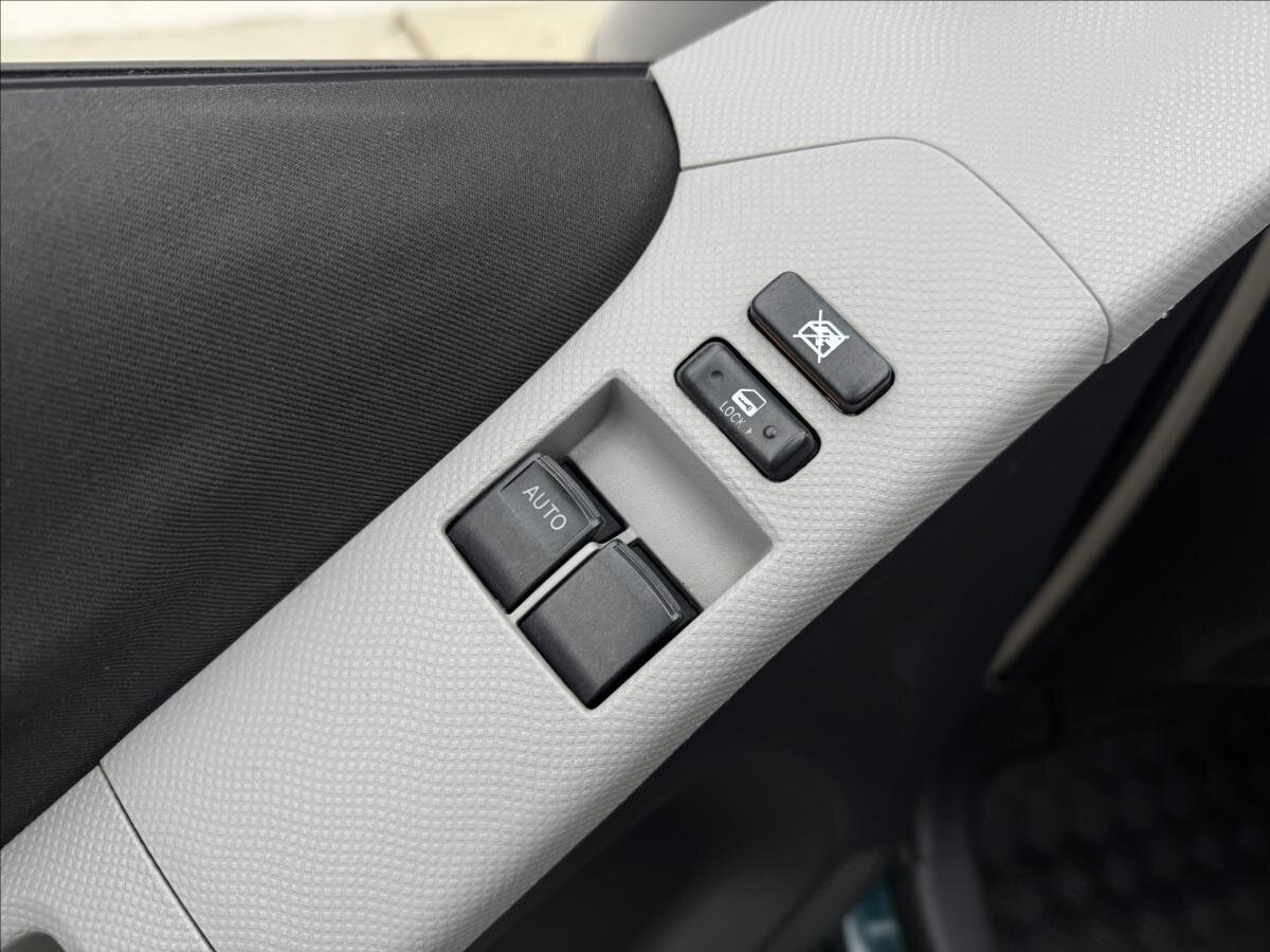 Toyota Yaris Hatchback 1,3 l 64 kw