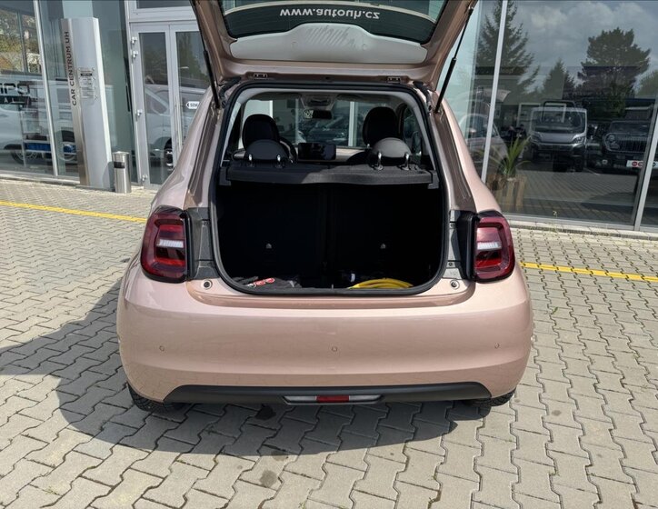 Fiat 500e Hatchback 0,0 87 kw