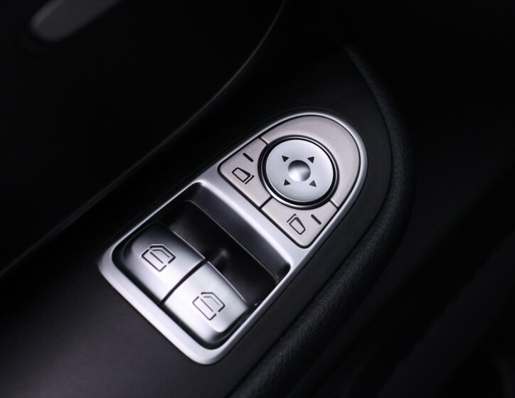 Mercedes-Benz Třídy V Kombi 2,0 l 140 kw
