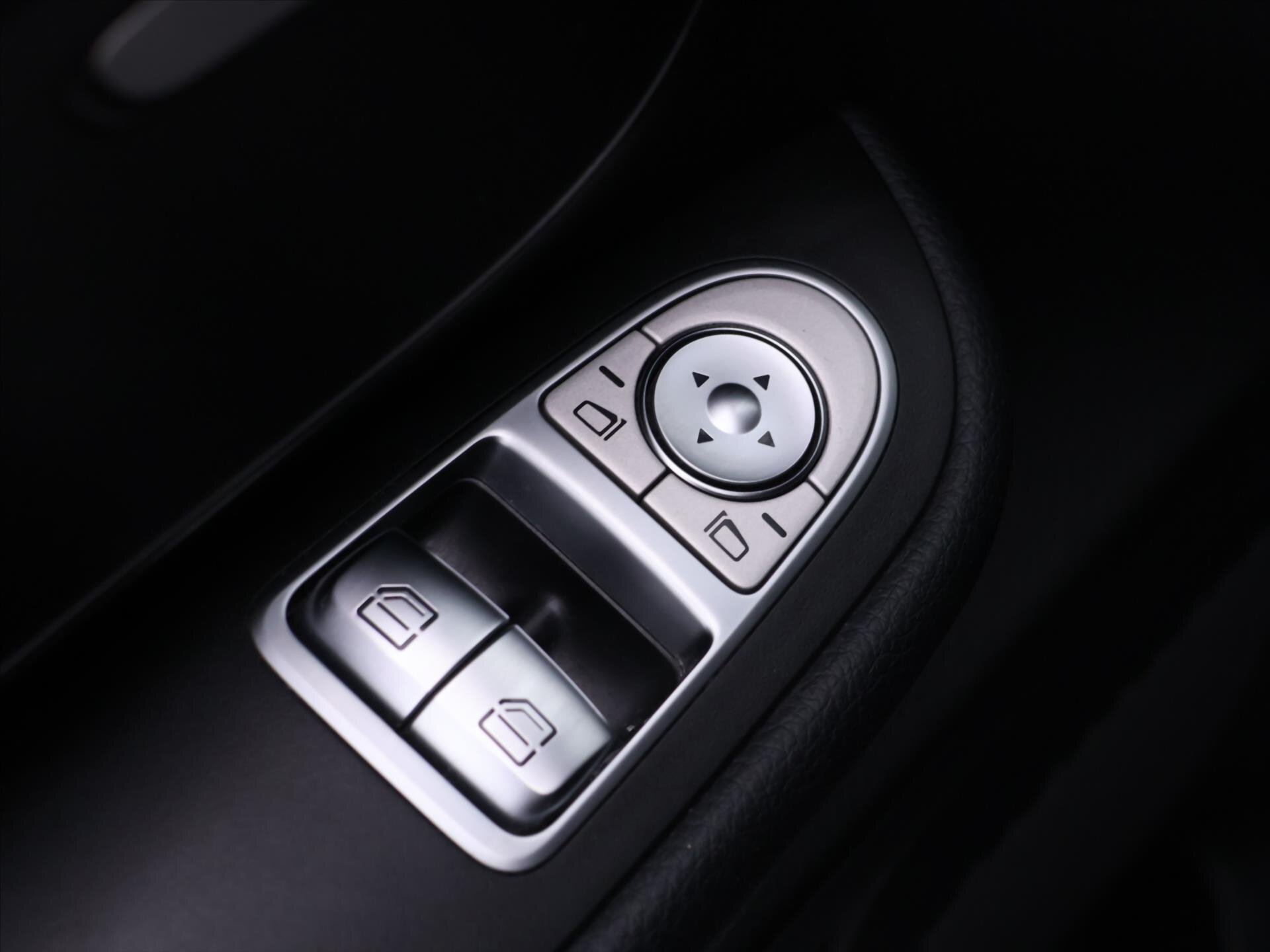 Mercedes-Benz Třídy V Kombi 2,0 l 140 kw