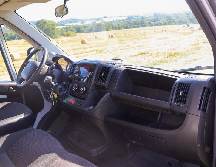 Peugeot Boxer Skříň 2,2 l 121 kw