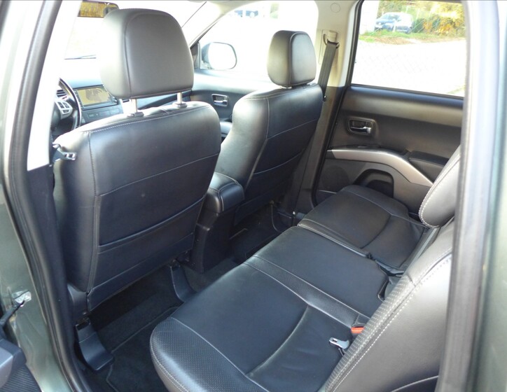 Citroën C-Crosser 30