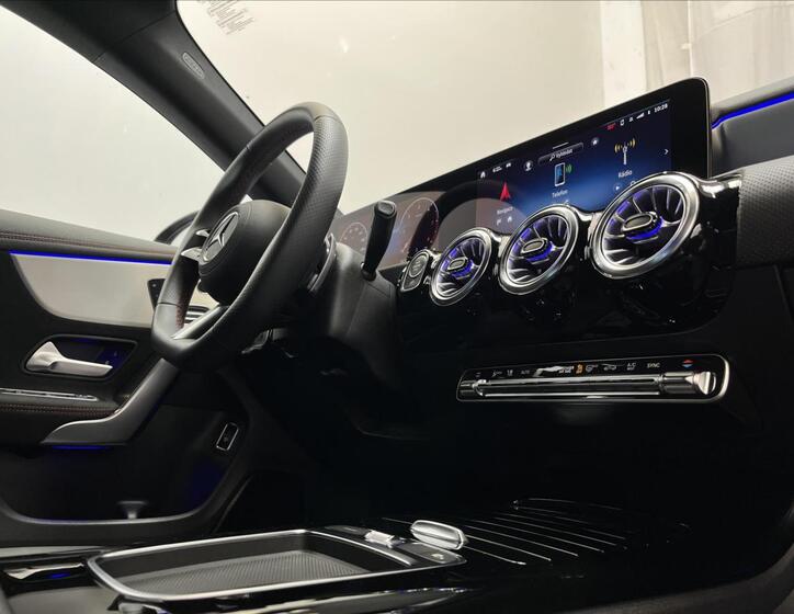 Mercedes-Benz CLA 16