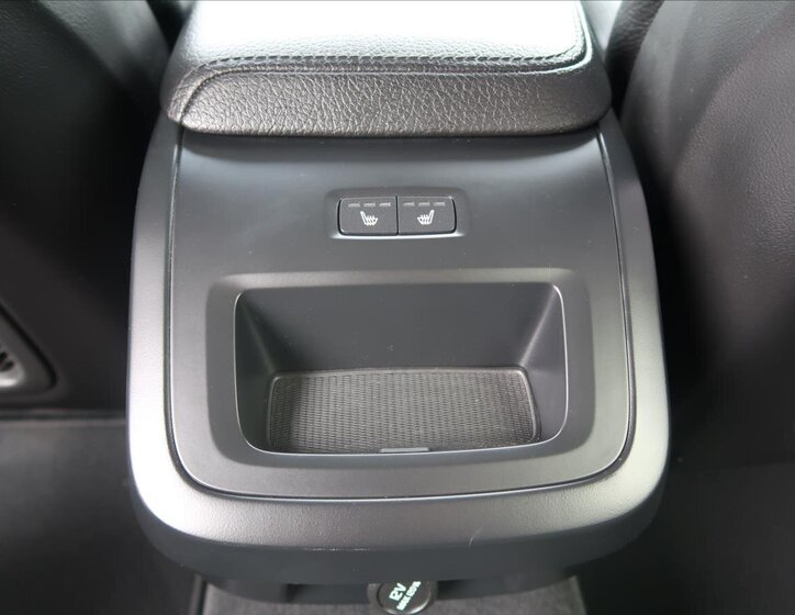 Volvo V60 Kombi 2,0 l 140 kw