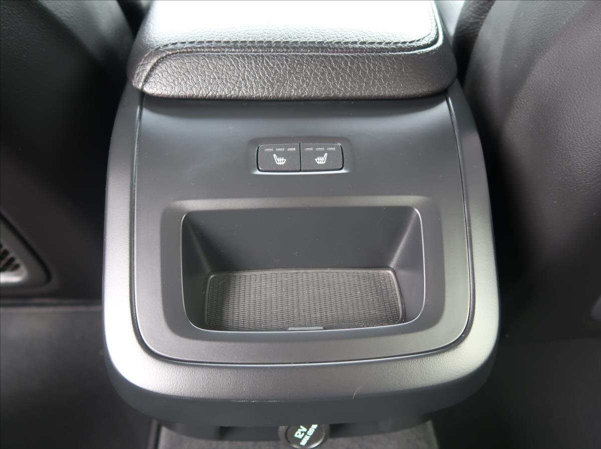 Volvo V60 Kombi 2,0 l 140 kw