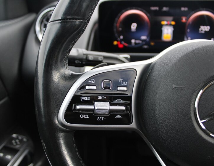 Mercedes-Benz GLB SUV 2,0 l 165 kw