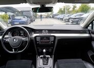 Volkswagen Passat 25