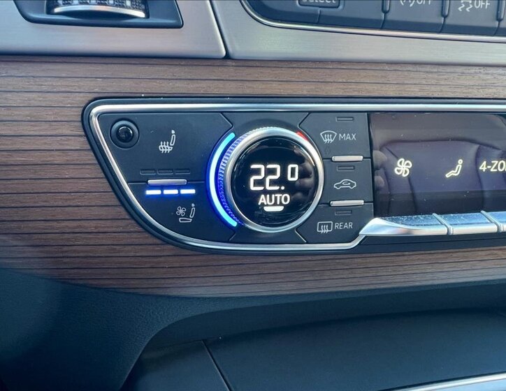 Audi SQ7 SUV / Terénní 4,0 l 320 kw