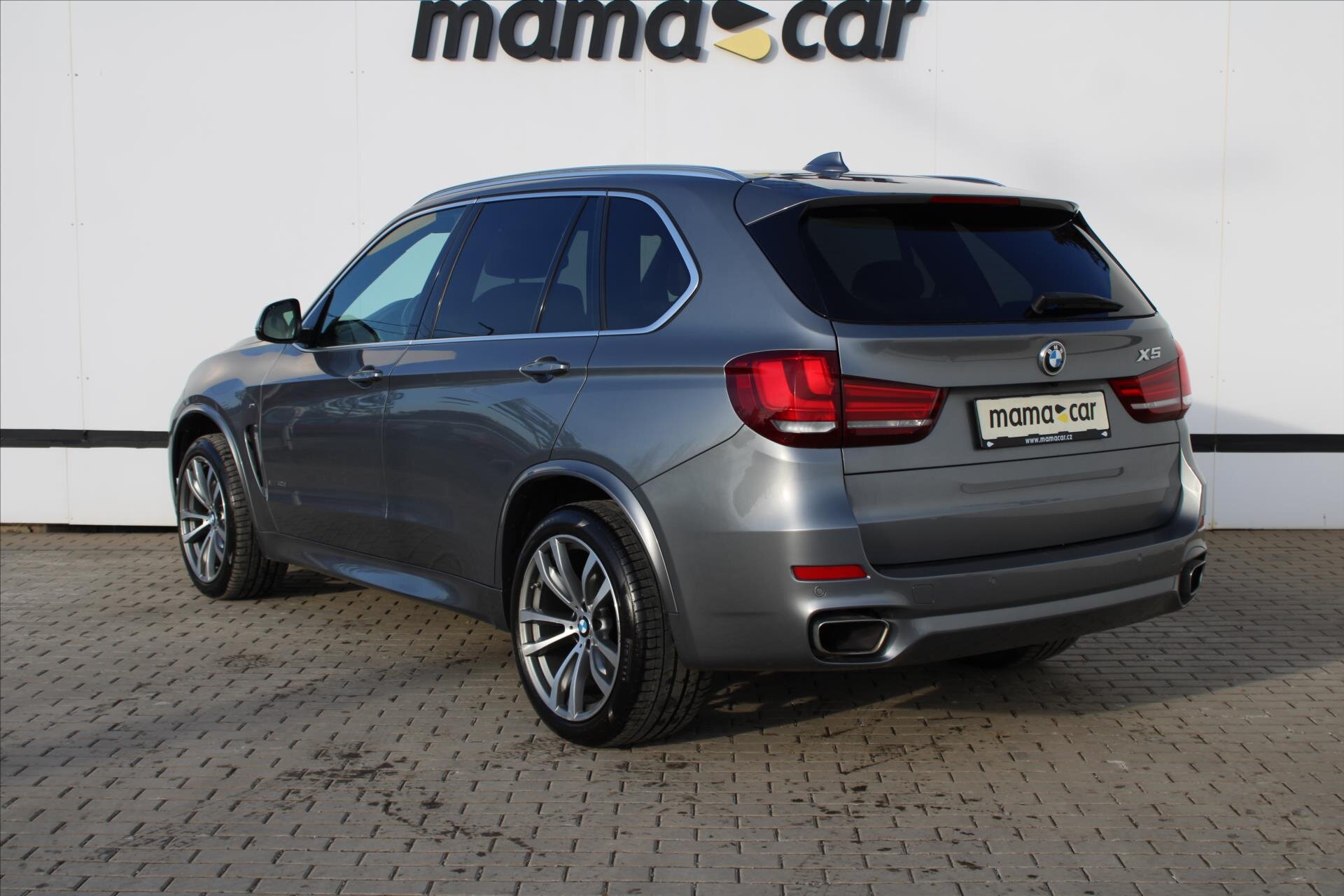 BMW X5 SUV 3,0 l 230 kw