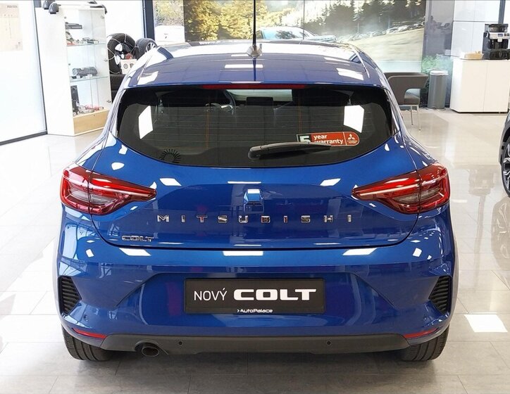 Mitsubishi Colt Hatchback 999,0 67 kw