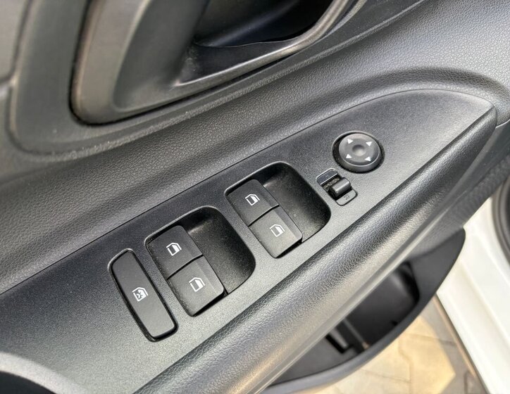 Hyundai i20 Hatchback 1,2 l 61 kw